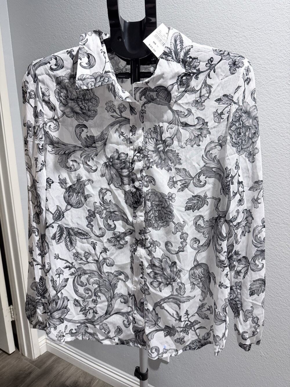 Ashley Stewart Button Up Shirt And Pants Set White With Black Flowers Size 12